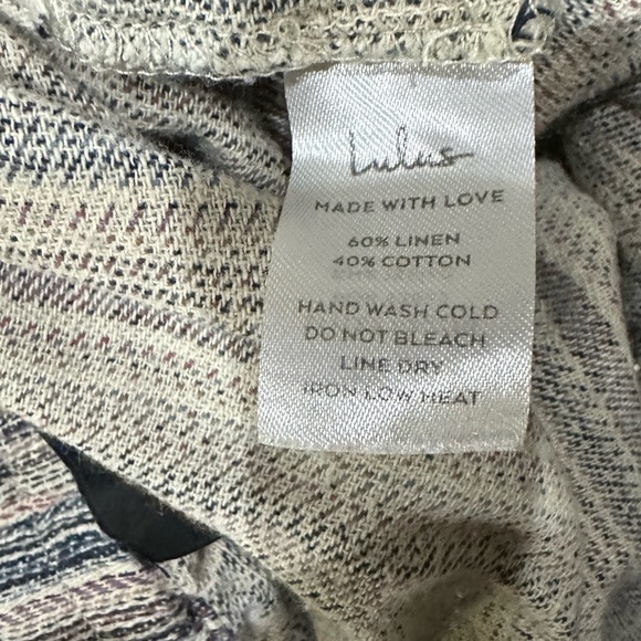 Lulu’s Vertical Striped Capris With Drawstring, EUC! - Picture 4 of 5